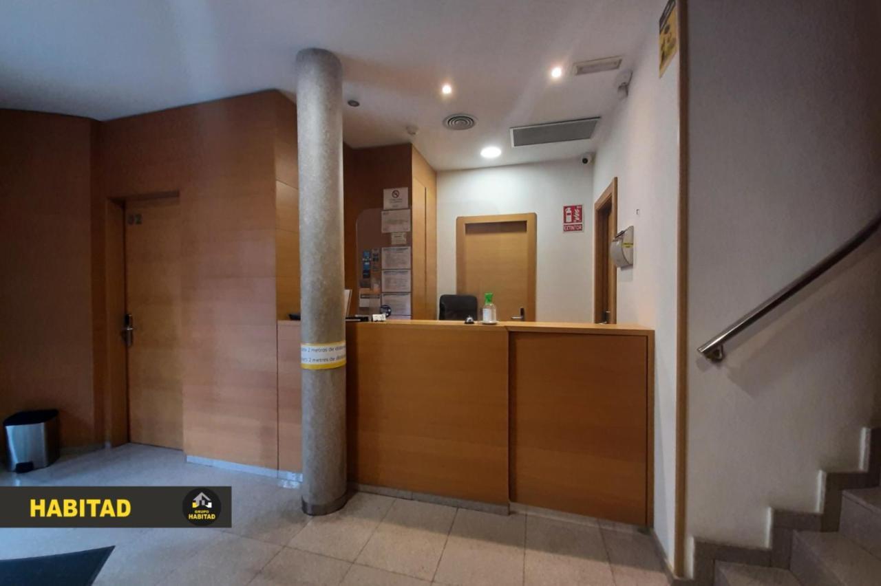 Hostal Rambla Sant Boi de Llobregat Exterior photo