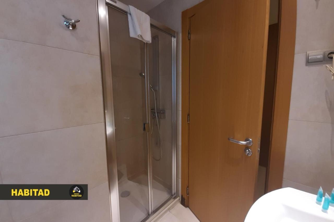 Hostal Rambla Sant Boi de Llobregat Exterior photo