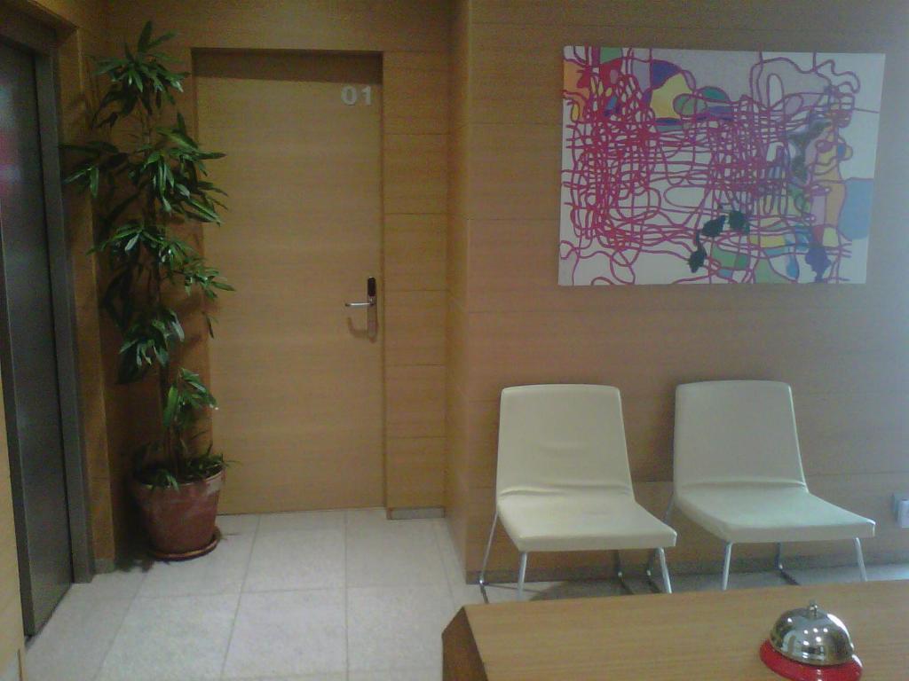 Hostal Rambla Sant Boi de Llobregat Exterior photo
